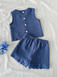 SHEIN Vintaside Kids 女嬰夏季藍色紋理蕾絲飾邊背心與短褲套裝，日常穿著與外出必備 - 藍色 - 查看 2