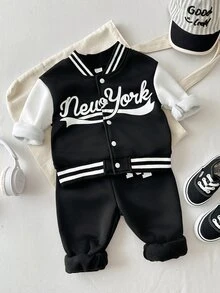 SHEIN 幼兒男嬰冬季搖粒絨套裝，舒適休閒拼色鈕扣前開襟運動衫夾克與長褲，嬰兒 0-3 歲運動街頭風套裝 - 黑與白 - 查看 9