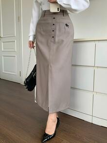 Feyla Rok Kasual Wanita dengan Motif Berkuda, Desain Kancing, dan Belahan di Bagian Bawah. - Khaki - View 2