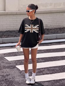 SHEIN EZwear 休閒極簡豹紋米字旗圖案大尺寸女款T恤，圓領短袖超寬鬆，適合返校、畢業、開學季 - 黑色 - 查看 4