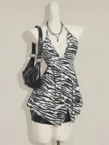 SHEIN ICON Camiseta de tirantes de mujer para verano con cuello halter, estampado de cebra y volantes en el bajo - Blanco y Negro - Ver 5
