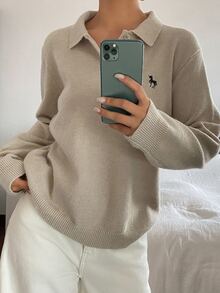 DAZY 女款寬鬆長袖刺繡圖案針織毛衣，翻領設計，休閒度假韓風日常秋冬款 - 卡其色 - 查看 4