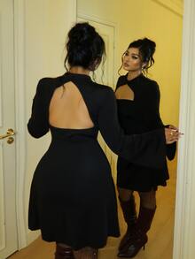 GalTyme Gaun Bodycon Seksi Berpotongan Rapi Warna Polos Ukuran Besar untuk Kencan Malam di Musim Gugur - Hitam - View 6