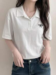 DAZY 蝴蝶結刺繡寬鬆短袖POLO領休閒度假夏季女款T恤校園風 - 白色 - 查看 7