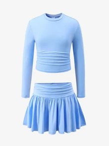 SHEIN Tween女孩淺藍色抓皺長袖上衣與網球裙2件套，圓領修身短版抓皺T恤與高腰抓皺防走光口袋裙，彈性面料，運動休閒風，適合健身瑜伽與日常穿著 - 淺藍色 - 查看 4