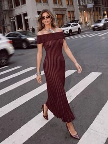 Anewsta Gaun Rajut Off-Shoulder Bergaris Elegan untuk Wanita, Cocok untuk Kencan - Burgundy - View 4