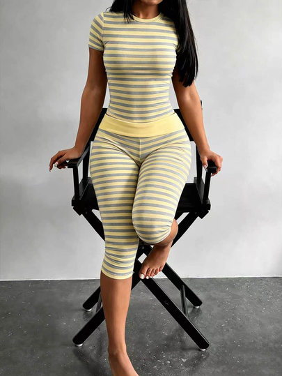 Rovax Conjunto de 2 piezas de camiseta a rayas casual de verano y pantalones 3/4