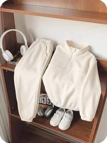 SHEIN 兒童男童 2 件組休閒極簡套裝，適合秋冬，抓絨加厚 - 杏色 - 查看 1