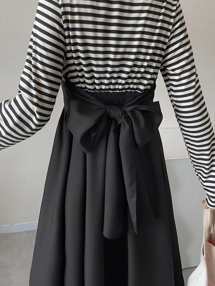 FRIFUL Women's Korean Style Autumn Patchwork Striped Waist-Cinching Dress For Middle-Aged Women - Black - View 1