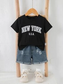 SHEIN 男女宝宝两件套休闲可爱标语印花短袖T恤和做旧牛仔短裤套装，宝宝服装，街头服饰 - 黑色 - 查看 3