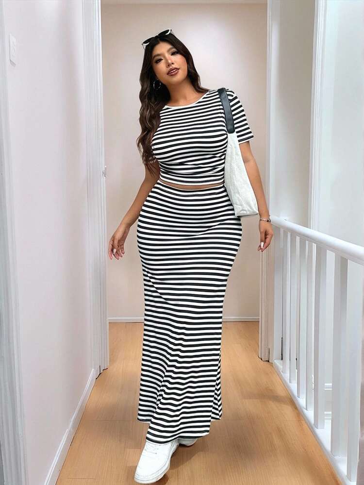Solflare 2pcs/Set Plus Size Women's Casual Business Casual Black And White Striped T-Shirt Long Dress Set, Summer Elegant Smart Vacation Office Club - Black and White - View 6