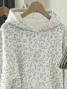 SHEIN 學院風復古白色豹紋，青少年女孩休閒極簡寬鬆圓領舒適長袖衛衣，適合秋冬/春夏，適用於日常通勤、出遊、聚會、聖誕節、新年、感恩節、派對、婚禮、海灘、畢業典禮、時尚、優雅、休閒、約會、亮眼、情人節、度假、Y2K等場合 - 彩色 - 查看 3