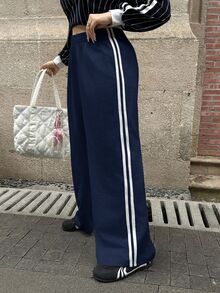 SHEIN EZwear 大码女式休闲藏蓝色侧条纹裤，简约时尚，适合日常休闲穿着、毕业季、返校季、毕业典礼、女教师着装等场合。宽松运动裤，阔腿运动裤，条纹运动裤，藏蓝色运动裤。 - 藏蓝色 - 查看 5
