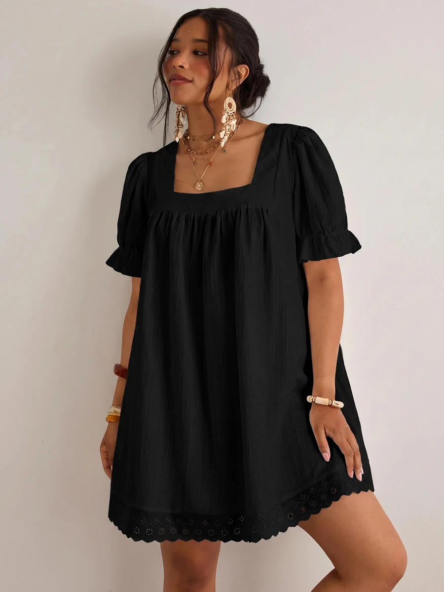 Freevana Gaun Kaos Wanita Ukuran Besar Warna Hitam dengan Hiasan Renda di Bagian Bawah dan Leher Bulat - Hitam - View 1