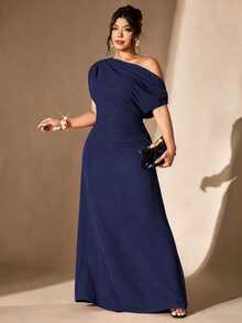 Cravure Gaun Maxi Off-Shoulder Elegan dengan Motif Cetak Aneka Warna Cerah untuk Wanita Ukuran Plus - Navy Blue - View 5