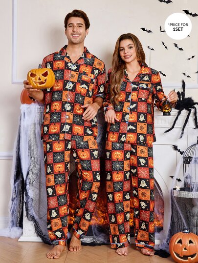 CoupledUp Set Piyama Motif Halloween Seru dengan Kerah Berpotongan Kontras dan Bukaan Depan