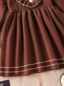 SHEIN فستان كنزة محبوك للفتيات الصغيرات بألوان متباينة مع ياقة مطوية وفتحة وهمية - متعدد الألوان - مشاهدة 8