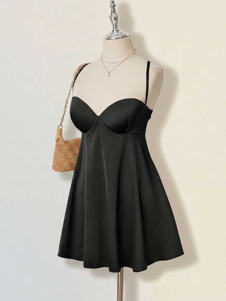 SHEIN ICON 纯色极简性感交叉露背A字迷你连衣裙 - 黑色 - 查看 4