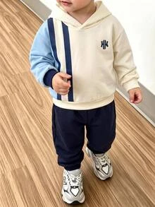 SHEIN 兒童小男孩彩色條紋連帽長袖套頭衛衣與彈性腰長秋季長褲2件套 - 彩色 - 查看 3