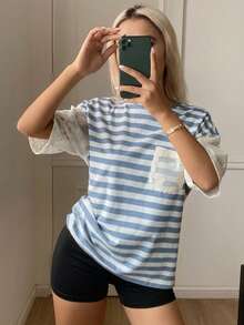 Livesso 女款條紋圓領落肩袖口袋設計寬鬆T恤圖案休閒夏季度假風 - 藍色 - 查看 3