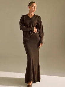 CLARA VERO طقم تنورة حورية بحر بياقة V بنية اللون، ملابس علوية فضفاضة وسفلية ضيقة، رائع - بني - مشاهدة 3