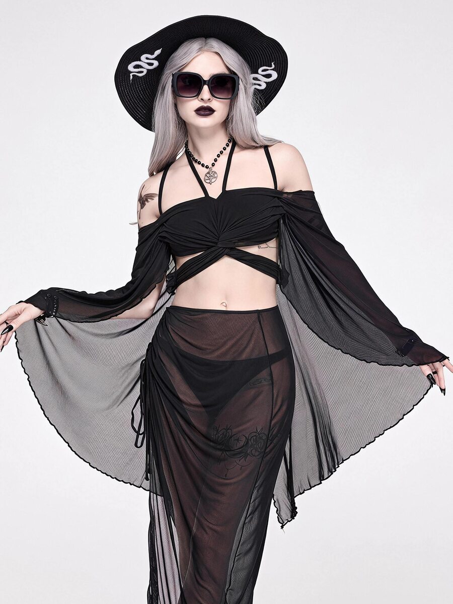 ROMWE Spring/Summer Vacation Baech Black Y2K Holiday Beach Goth Butterfly Print Color Block Cropped Flare Sleeve Top - Black - View 1