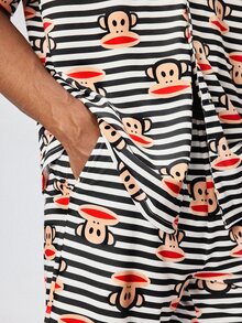 Paul Frank X SHEIN طقم ملابس منزلية للرجال قميص مخطط بأكمام قصيرة وأزرار مفردة وشورت - أبيض وأسود - مشاهدة 7