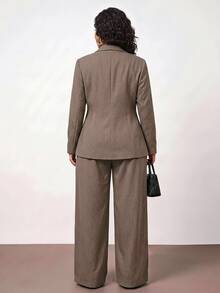 Truni Plus-Size Women's Fitted Belted Blazer, Suitable For Commuting - Khaki - View 2