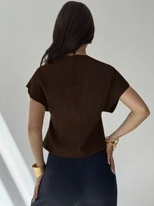 Firerie 女士优雅简约时尚百搭日常通勤纯色姜黄色蝙蝠袖不对称下摆休闲上衣，高端通勤极简主义解构主义宽松蝙蝠袖V领单排扣不对称下摆无袖衬衫，秋冬季款 - 棕色 - 查看 4