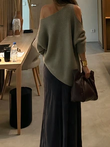 SHEIN 純色不對稱領落肩針織衫 淺灰色 秋季 優雅 早午餐晚餐穿搭 - 綠色 - 查看 3