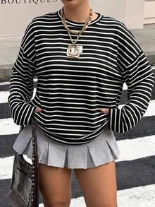 SHEIN EZwear Plus Size Contrast Striped Print Drop Shoulder Patched Detail Tee Fall - Black and White - View 1