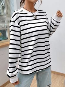 SHEIN EZwear 春季白色条纹印花落肩卫衣连帽衫，适合毕业季、返校季、毕业典礼、教师节等场合，也适合秋冬季返校季穿着。 - 黑與白 - 查看 3