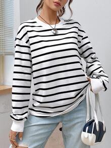 SHEIN EZwear 春季白色条纹印花落肩卫衣连帽衫，适合毕业季、返校季、毕业典礼、教师节等场合，也适合秋冬季返校季穿着。 - 黑與白 - 查看 6