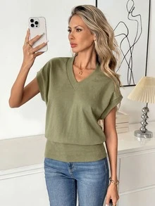 Easowa Women's Solid Color V-Neck Batwing Short Sleeve Casual T-Shirt Travel Olive Green Summer - Green - View 2