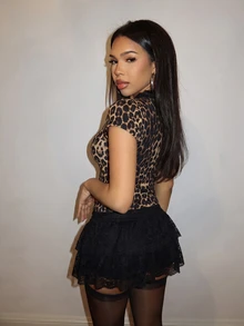 Slaydiva Daily Date Going Out Club Night Out, Deep V-Neck, Brown Lace Trim, Sleeves, Lace Contrast Leopard Print T-Shirt, Women's Summer Sexy - Multicolor - View 3
