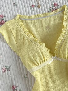 Flirla Women's Yellow Summer Cute Everyday Sweet Casual Vacation Lace Patchwork Bow Decor Ruffle Hem Fitted Tight Waist Flutter Sleeve T-Shirt Top,Spring - Yellow - View 8