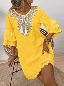 EMERY ROSE Women Fashionable Notched V-Neck Dress With Colored Pom-Pom Decoration Vacation Beach Outfit - Yellow - View 6