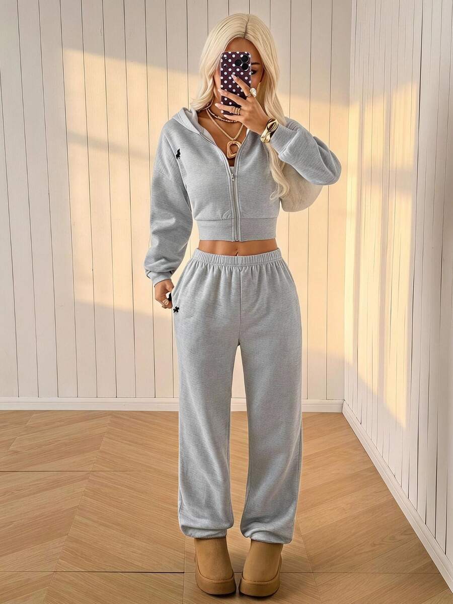 SHEIN EZwear 女款騎士圖案拉鍊連帽衛衣與運動長褲休閒日常兩件套，灰色，適合健身運動、秋季日常穿著 - 淺灰色 - 查看 1