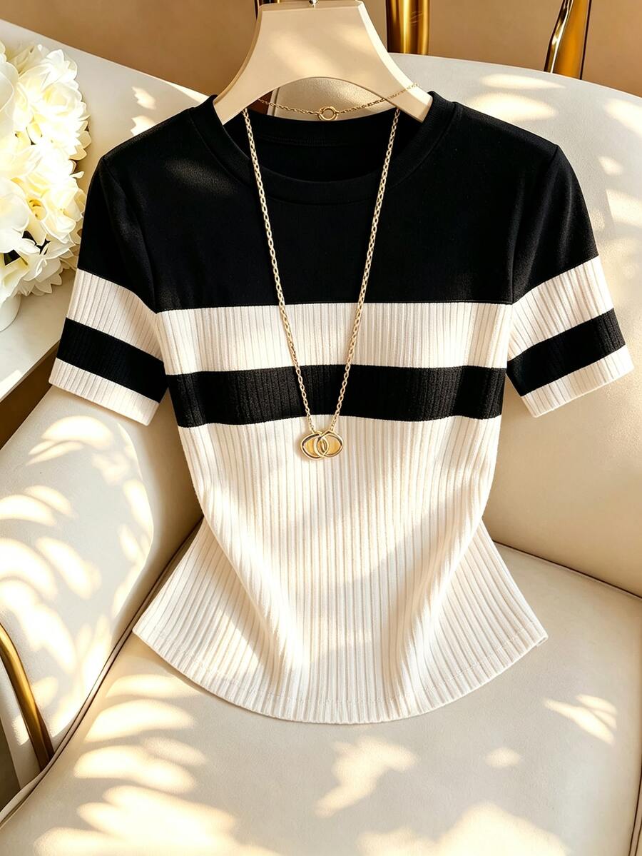 GlowEve CURVE 大尺碼女款 T-shirt 春夏新款套裝,拼色羅紋圓領短袖修身內搭衫,優雅休閒通勤辦公白色 - 彩色 - 查看 1