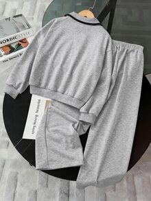 SHEIN 女童淺灰色休閒運動風 80年代 Polo 領半拉鍊運動衫與慢跑褲套裝 小馬印花學院風運動套裝 適合學校秋季學生穿著 - 灰色 - 查看 2
