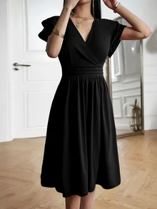 SHEIN Women's Solid Color Crossover V-Neck Raglan Sleeve Cinched Waist Mid-Length Elegant Dress - Black - View 6