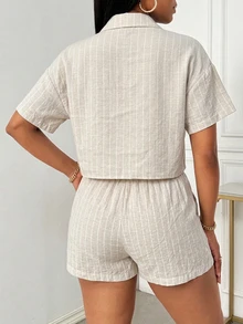 SHEIN 女款夏季休閒條紋襯衫與短褲兩件套 - 卡其色 - 查看 2