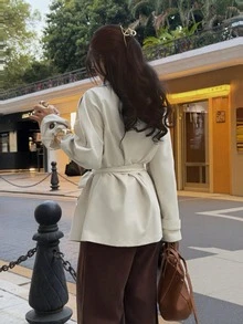 Roamenne Roamenne 休闲纯色宽松腰带长袖女式风衣 - 杏色 - 查看 2