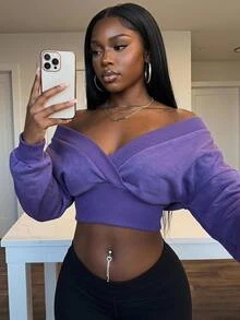 Slaydiva Atasan Crop Wanita Warna Ungu Violet Mineral Washed Off Shoulder Wrap Crop Top Gaya Y2K Street untuk Acara Jalanan - Purple - View 3