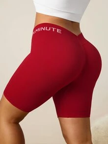 SHEIN Sports Plus Size Women Seamless Waistband Lettering Butt Lifting V-Back Athletic Shorts - Burgundy - View 2