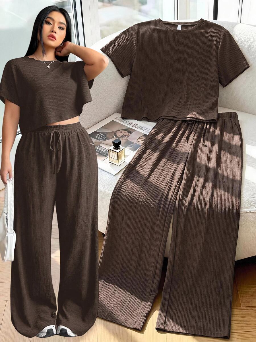 SHEIN EZwear 大码纯色圆领短袖上衣和长裤休闲度假清凉感两件套，夏季/春季女装，春假