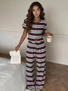 SHEIN 两件套/组 纹理面料少女短袖翻领T恤+休闲裤 - 彩色 - 查看 1