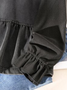 Story & Sage Sweatshirt Wanita Serbaguna dengan Lengan Lonceng, Leher Bulat, dan Hem Berumbai - Hitam - View 3