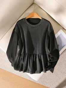 Story & Sage Sweatshirt Wanita Serbaguna dengan Lengan Lonceng, Leher Bulat, dan Hem Berumbai - Hitam - View 5