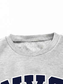 SHEIN Girlism Tween女孩秋冬休閒加厚運動衫套裝，紐約市印花，寬鬆圓領落肩長袖套頭衫，搭配印花牙籤褶皺寬腿直筒運動長褲，2件式運動風套裝，麻灰色 - 灰色 - 查看 4